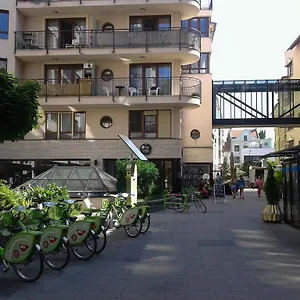  Apartamento Gozsdu Spacious