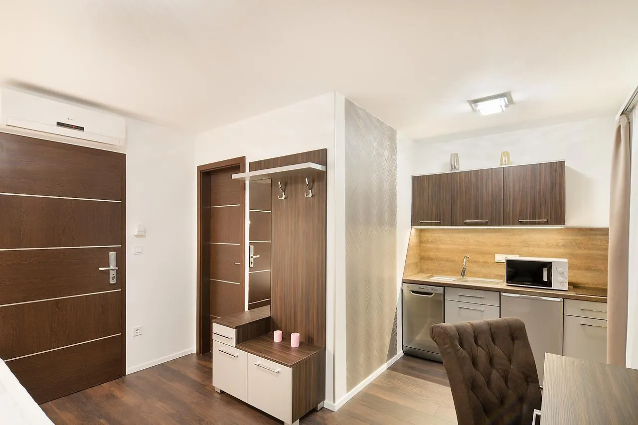 **** شقة فندقية بودابست Paulay Downtown Apartments المجر
